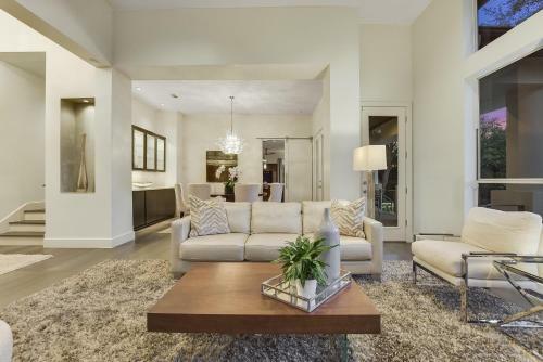The Above Skyline View Estate