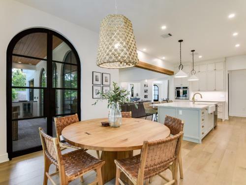 The Above Atx Escape