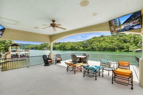The Above Atx Resort On Lake Austin
