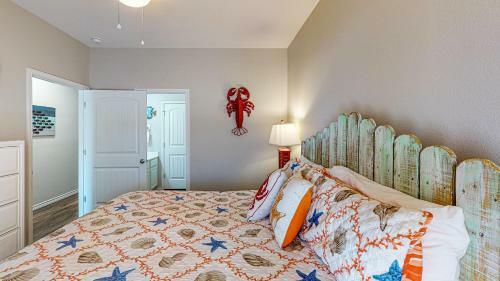 Villa Bc403 Fabulous Townhome With Beach Decor, Shared Heated Pool, Garage Access