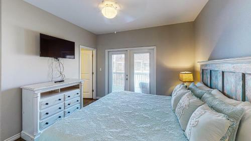 Villa Bc403 Fabulous Townhome With Beach Decor, Shared Heated Pool, Garage Access