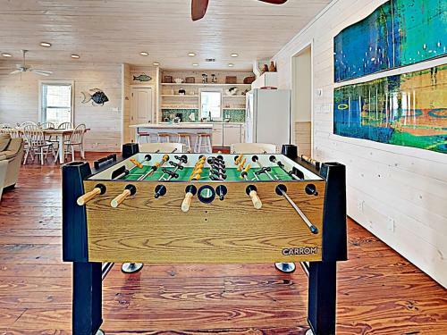 Ov37 Beach House On Stilts Located Near The Beach, Shared Pool
