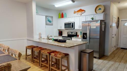 Villa Bc502 Beautifully Decorated Townhome, Heated Pool, Garage Access