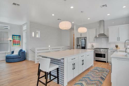 Sbs701-summer Vibes At Sunflower Beach Home