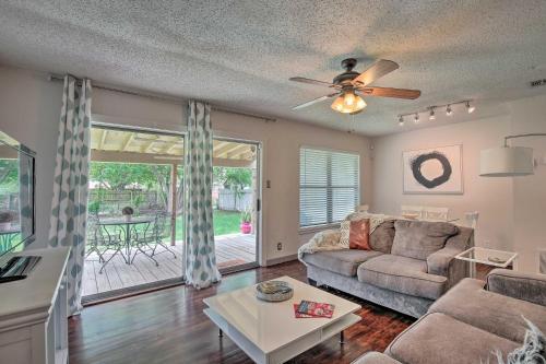 Idyllic Abode With Yard - Near Dtwn And Airport!
