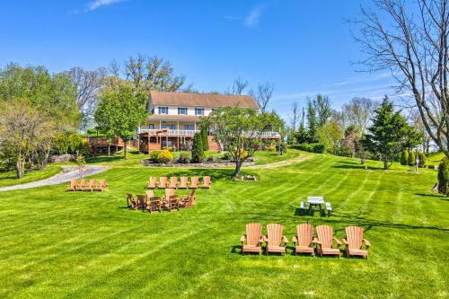 Villa Stunning Former Winery With Pool And Mtn Views!
