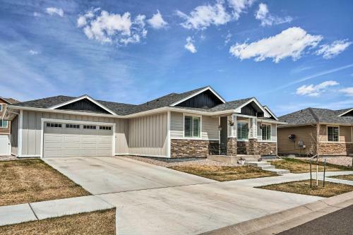 Lovely Cheyenne Home With Fireplace And Grill!
