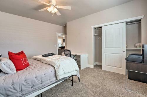 Lovely Cheyenne Home With Fireplace And Grill!