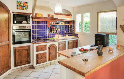 Beautiful Home In Mont�limar With 3 Bedrooms