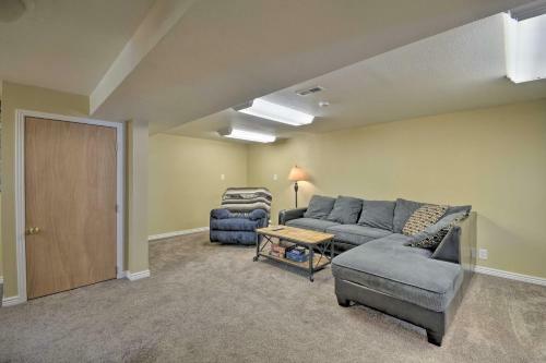 Cozy Sheridan Abode Near Parks And Restaurants!