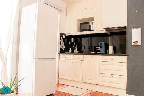 Apartamento Paisible 2 Pi�ces & Terrasse � 2 Pas De La Plage !