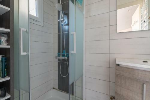 Maison Avec V�randa Et Jardin � 5 Min Des Plages