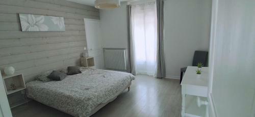 Apartamento Bel Appartement 2 Chambres Et Cour Priv�e