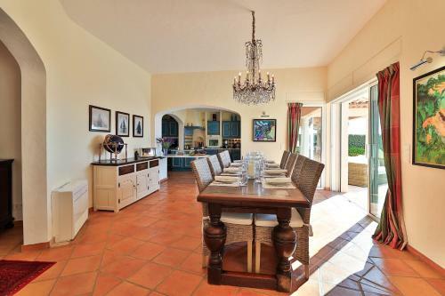 Villa Horizon Bleu F�r 8 Pers., Luxuri�s, Pool