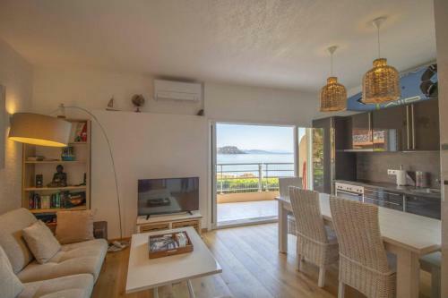 Apartamento Nice 51 M With Terrace-pool And Sea View