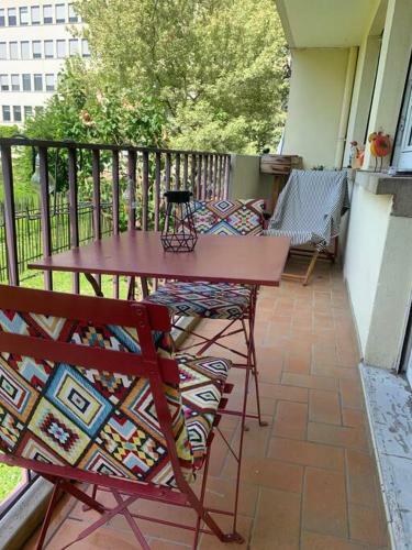 Apartamento Appart Ensoleill� Avec Balcon, Proche Parlement