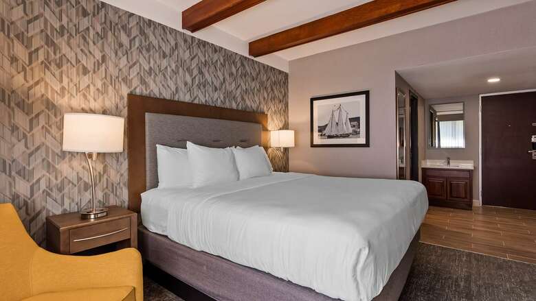 Best Western Plus Wynwood Hotel & Suites