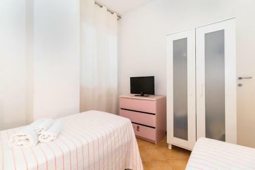 Chiavari Cozy Apartments In Villa With Shared Garden & Parking