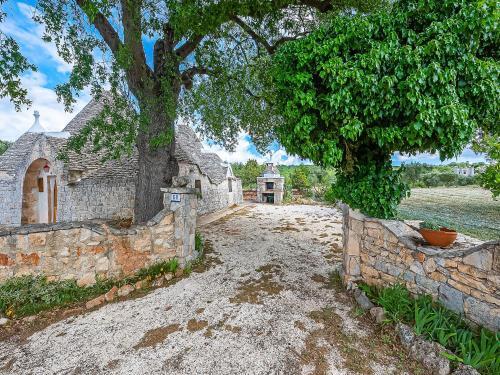 Heritage Holiday Home In Palmisano With Barbeque