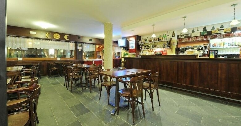 Hotel Tamb�