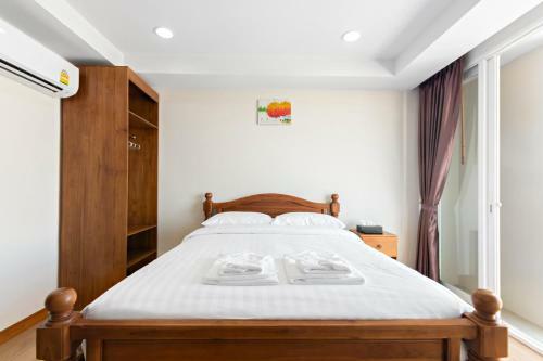 Hostal Royale 8 Ville Guest House
