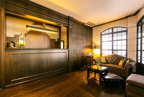Thea, Executive Suite Serviced Apartment In Ekamai