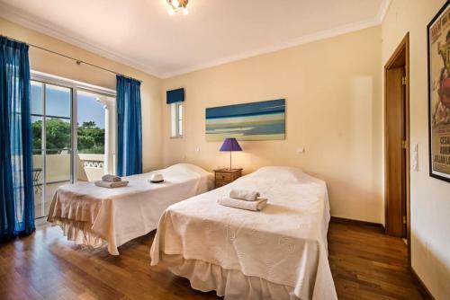 Casa Moura Tai - Luxury Villa Overlooking Pinhal Golf Course