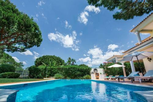Casa Moura Tai - Luxury Villa Overlooking Pinhal Golf Course