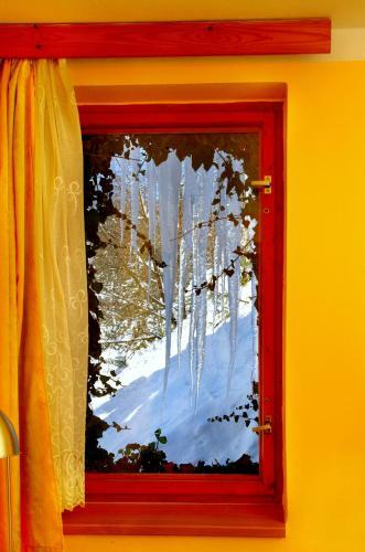 Hostal Pension A Restaurant Karol�na