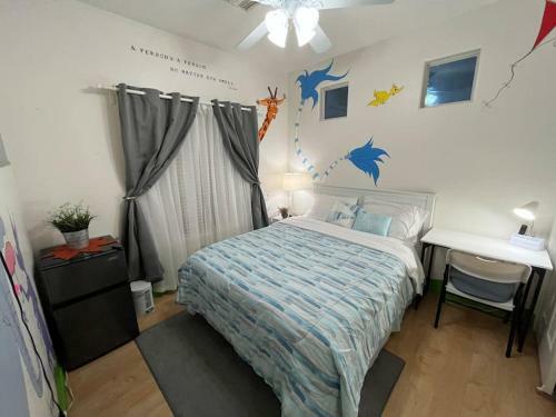 Cozy And Relax Rooms In Elegant House