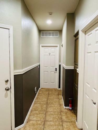 Cozy And Relax Rooms In Elegant House