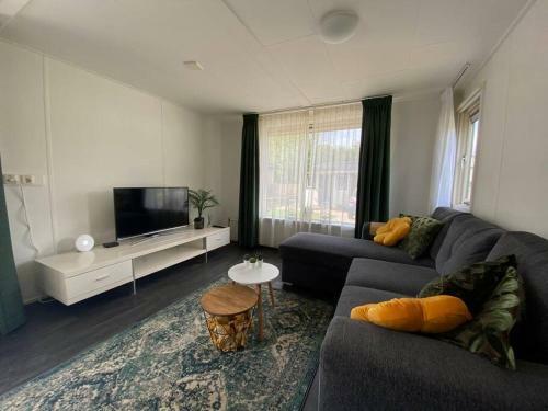 Apartamento Comfortabel Chalet Midden In De Bossen