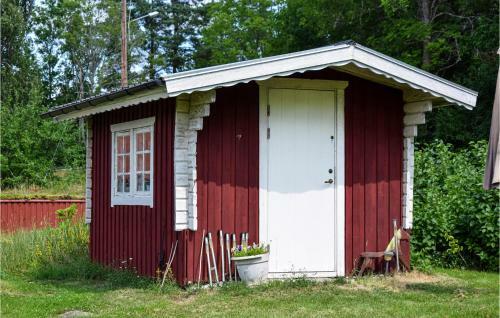 Amazing Home In Ankarsrum With 1 Bedrooms