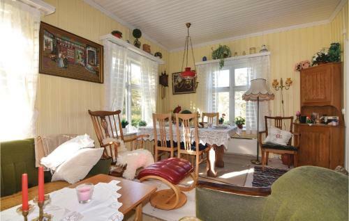 Four-bedroom Holiday Home In Arjang