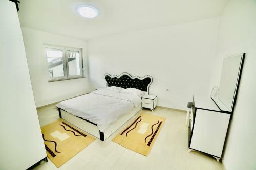 Apartamento Sh�ne M�belierte Wohnung An Zentraler Lage