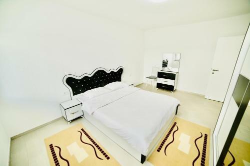 Apartamento Sh�ne M�belierte Wohnung An Zentraler Lage