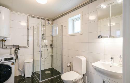 Awesome Home In �sensbruk With 2 Bedrooms