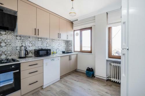 Altiparmak Central 4 Bedroom Apartment