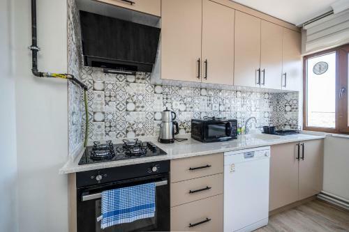 Altiparmak Central 4 Bedroom Apartment