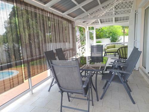 Charmante Villa Avec Piscine Proche Plage