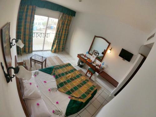 Trs Fantazia Neama Bay Hotel