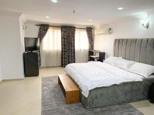 Apartamento The Blu Rose Penthouse - Secure, Serene, Serviced