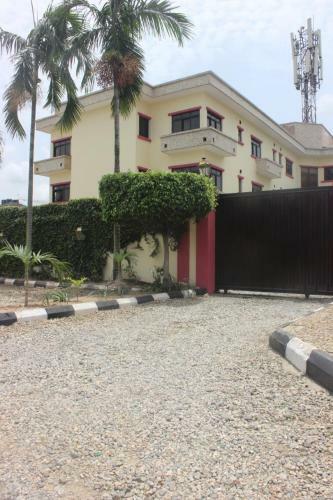 Carlson Hotel