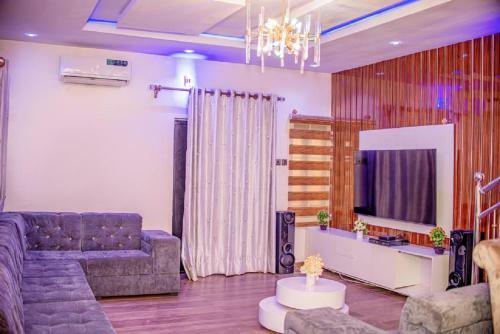 Apartamento Luxury 3-bedroom Duplex Fast Wifi+247power