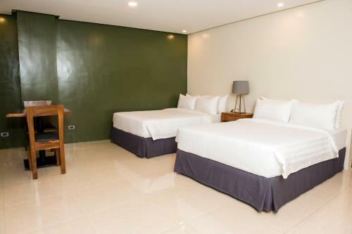 Hotel Abaca Suites