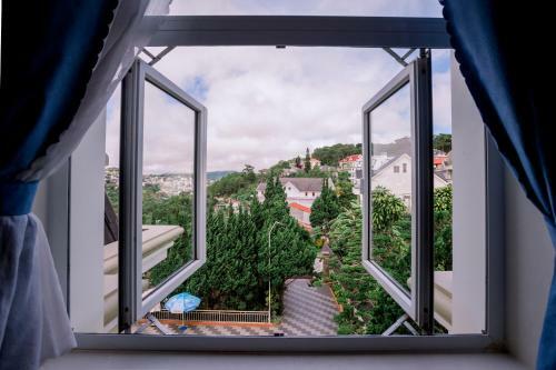 Hotel Villa Amazing Da Lat - Dieu Thong
