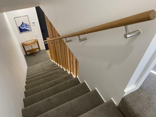 Apartamento Kidd7b - Riverside Townhouse Retreat