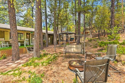 Family-friendly Pine Cabin With Yard And Grill!