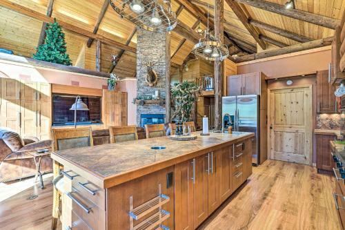 Luxe Prescott Natl Forest Home With Huge Deck