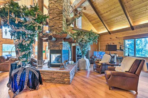 Luxe Prescott Natl Forest Home With Huge Deck